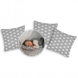 Namiot tipi dla dzieci z girlandą i światełkami - jasno szare w chmurki 