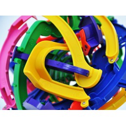 Inteligentna KULA LABIRYNT 3D - sprytna przeplatanka