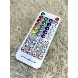 Lustro stojące BUNNY z oświetleniem LED   240x150 cm